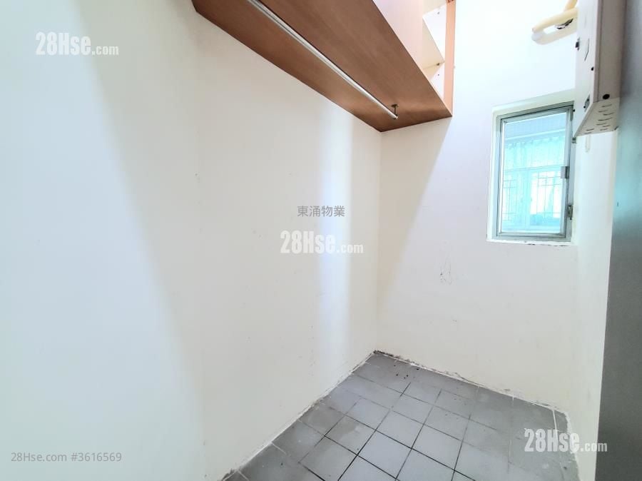 Coastal Skyline Sell 3 Bedrooms , 2 Bathrooms 792 ft²