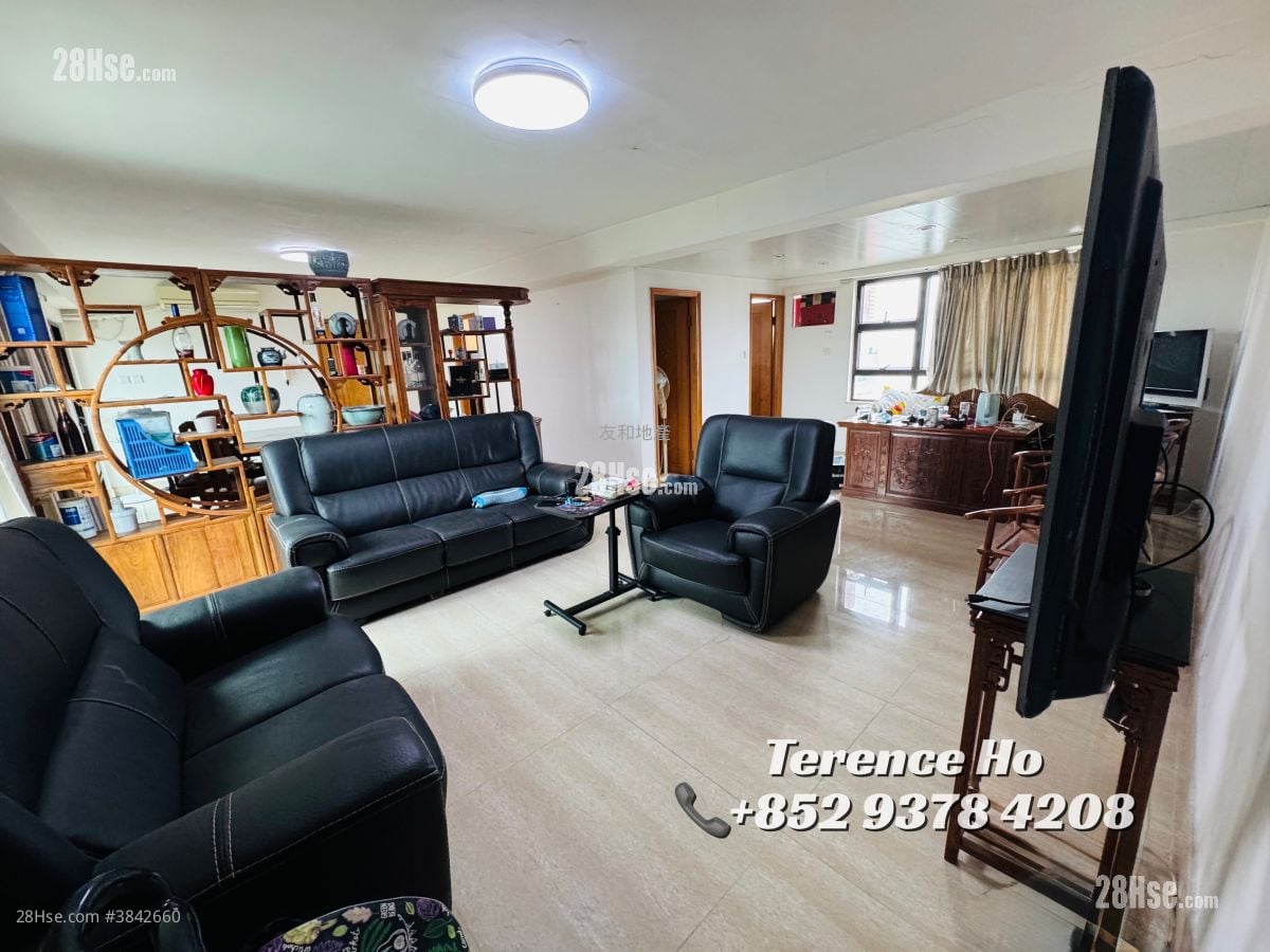 Regal Court Sell 3 Bedrooms , 3 Bathrooms 1,654 ft²