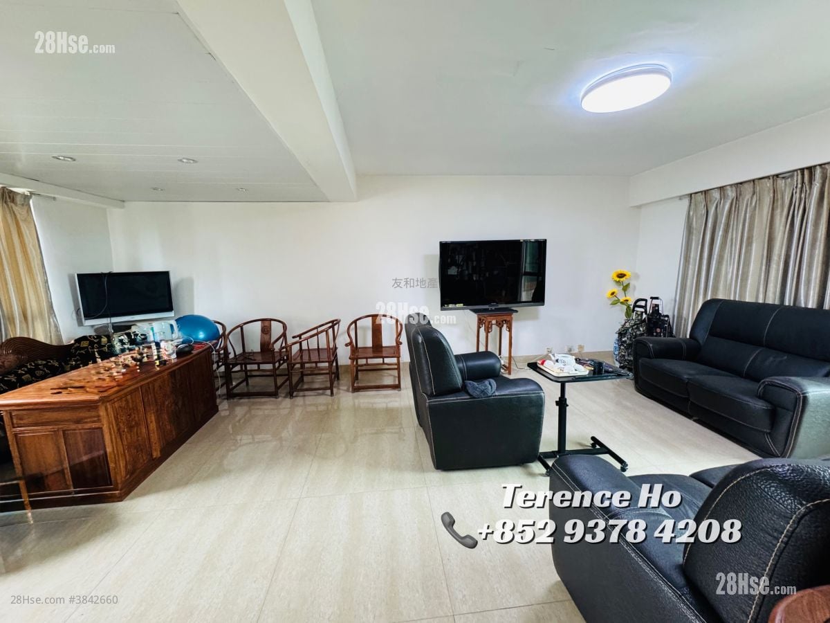 Regal Court Sell 3 Bedrooms , 3 Bathrooms 1,654 ft²