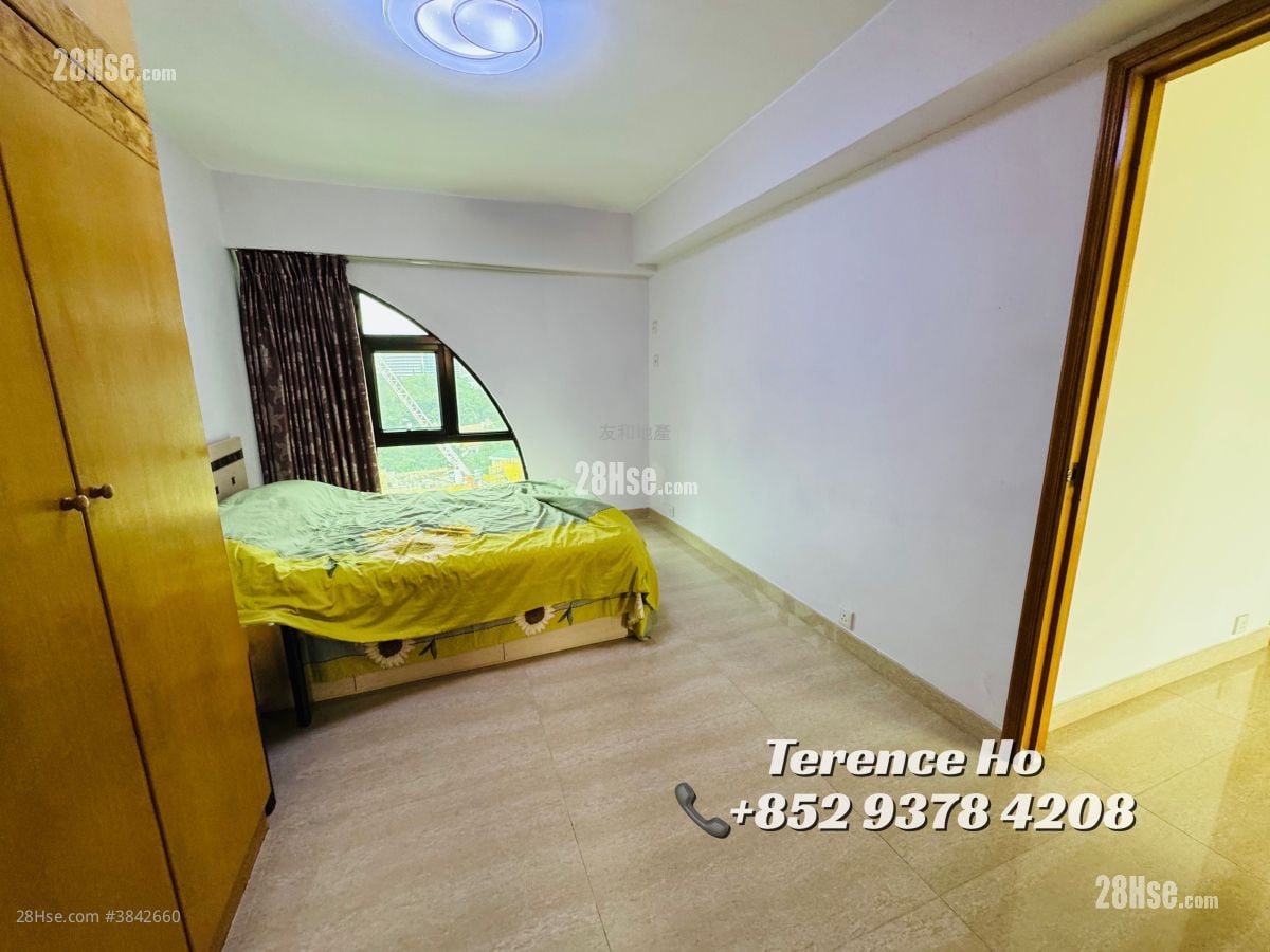 Regal Court Sell 3 Bedrooms , 3 Bathrooms 1,654 ft²