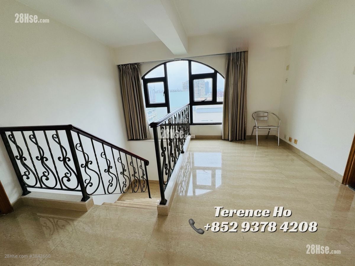 Regal Court Sell 3 Bedrooms , 3 Bathrooms 1,654 ft²