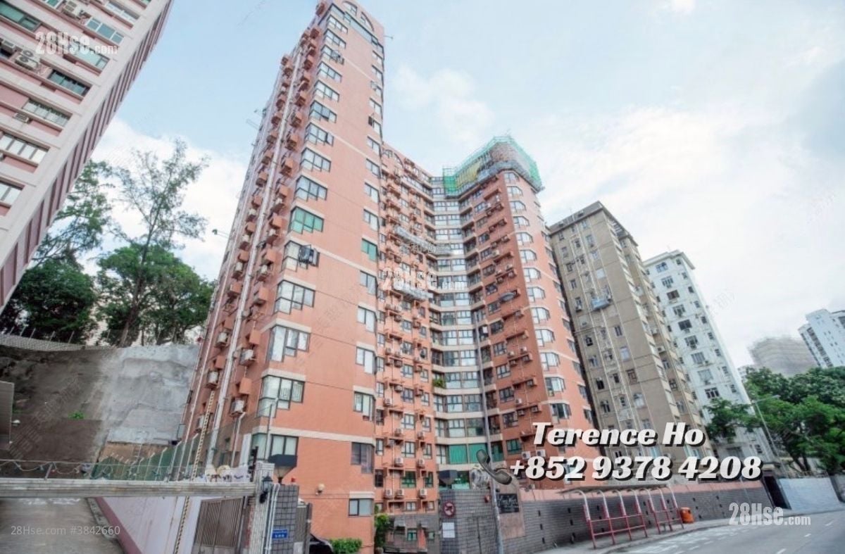 Regal Court Sell 3 Bedrooms , 3 Bathrooms 1,654 ft²