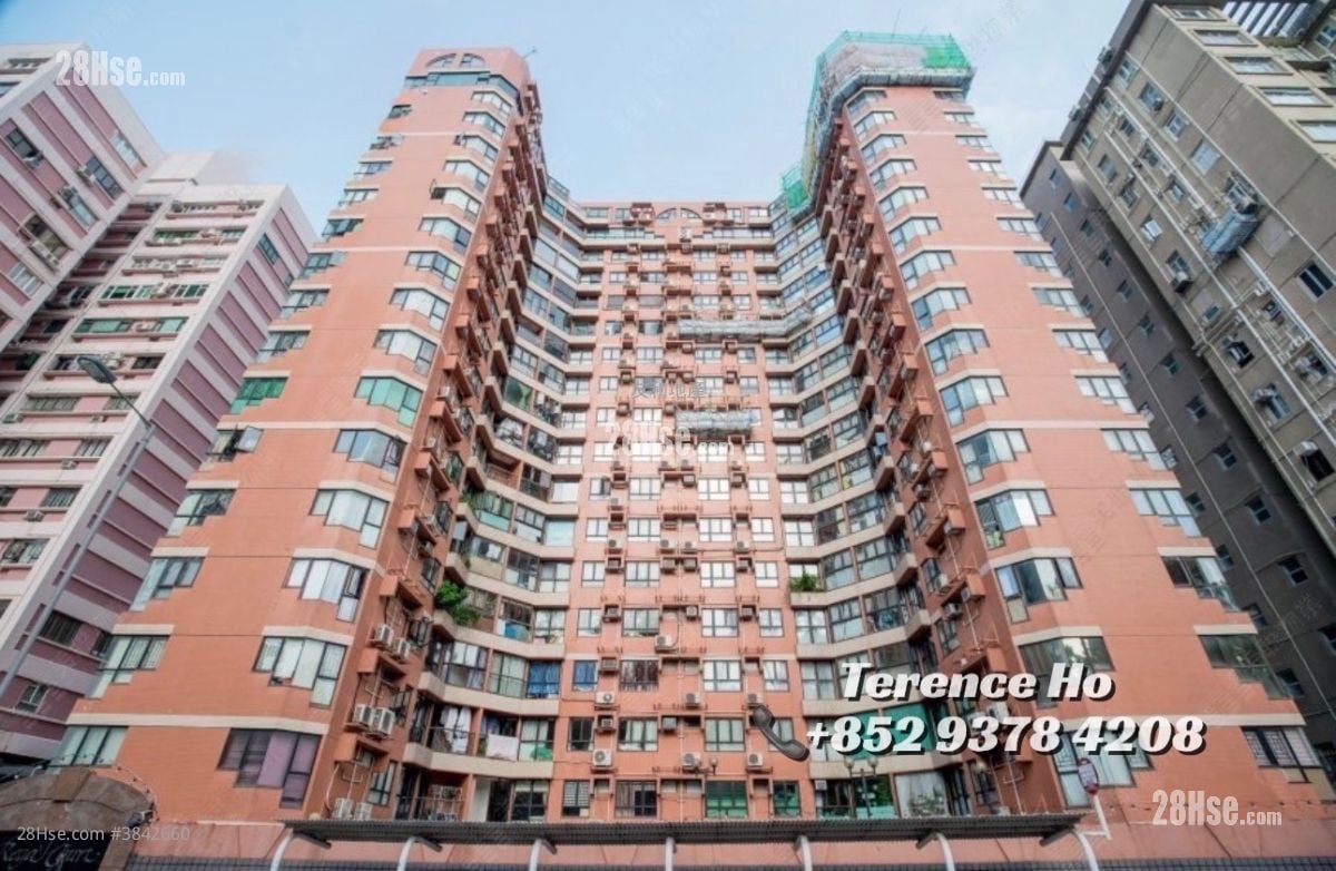 Regal Court Sell 3 Bedrooms , 3 Bathrooms 1,654 ft²