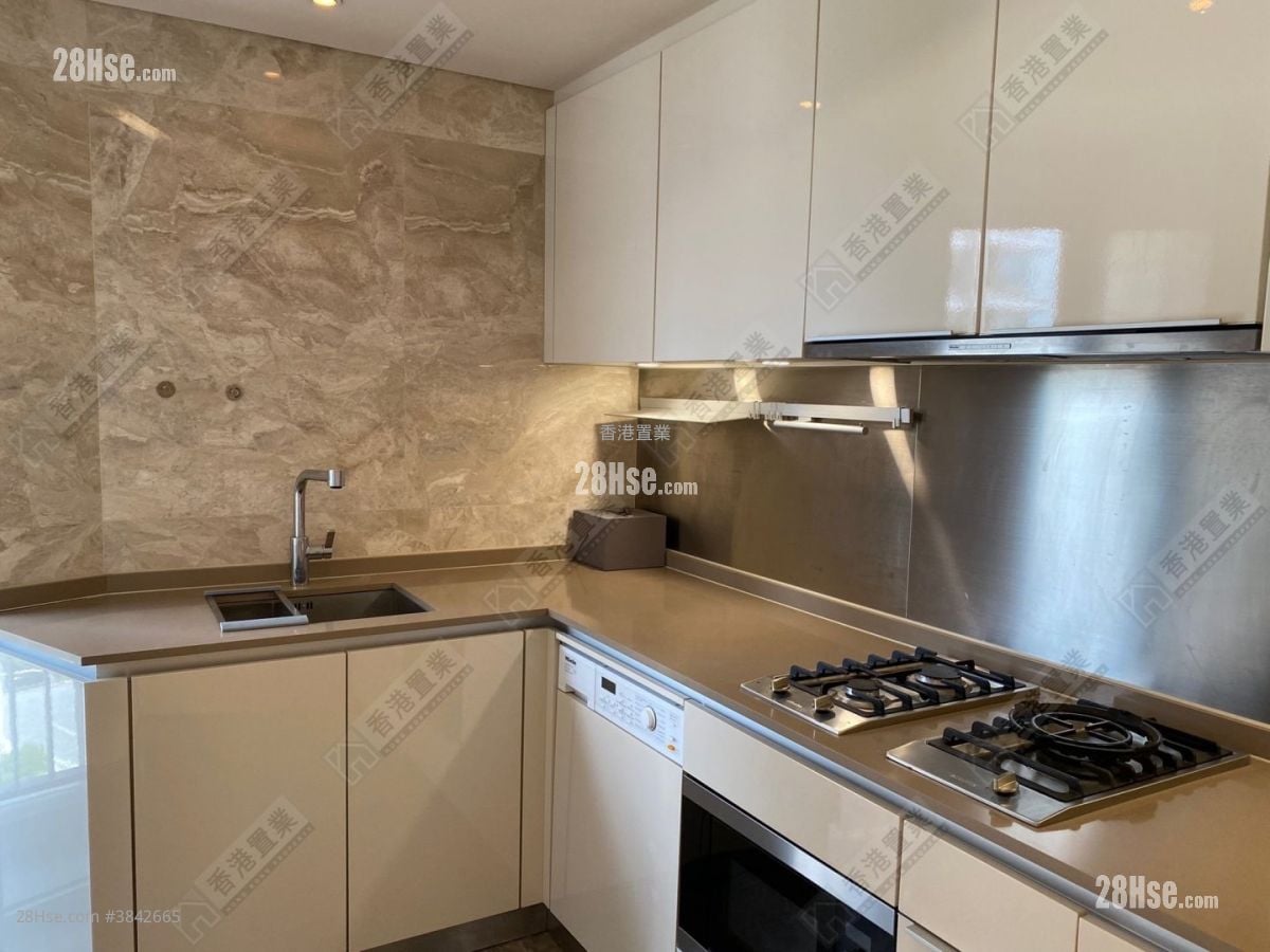 Grand Austin Rental 1 Bedroom 631 ft²