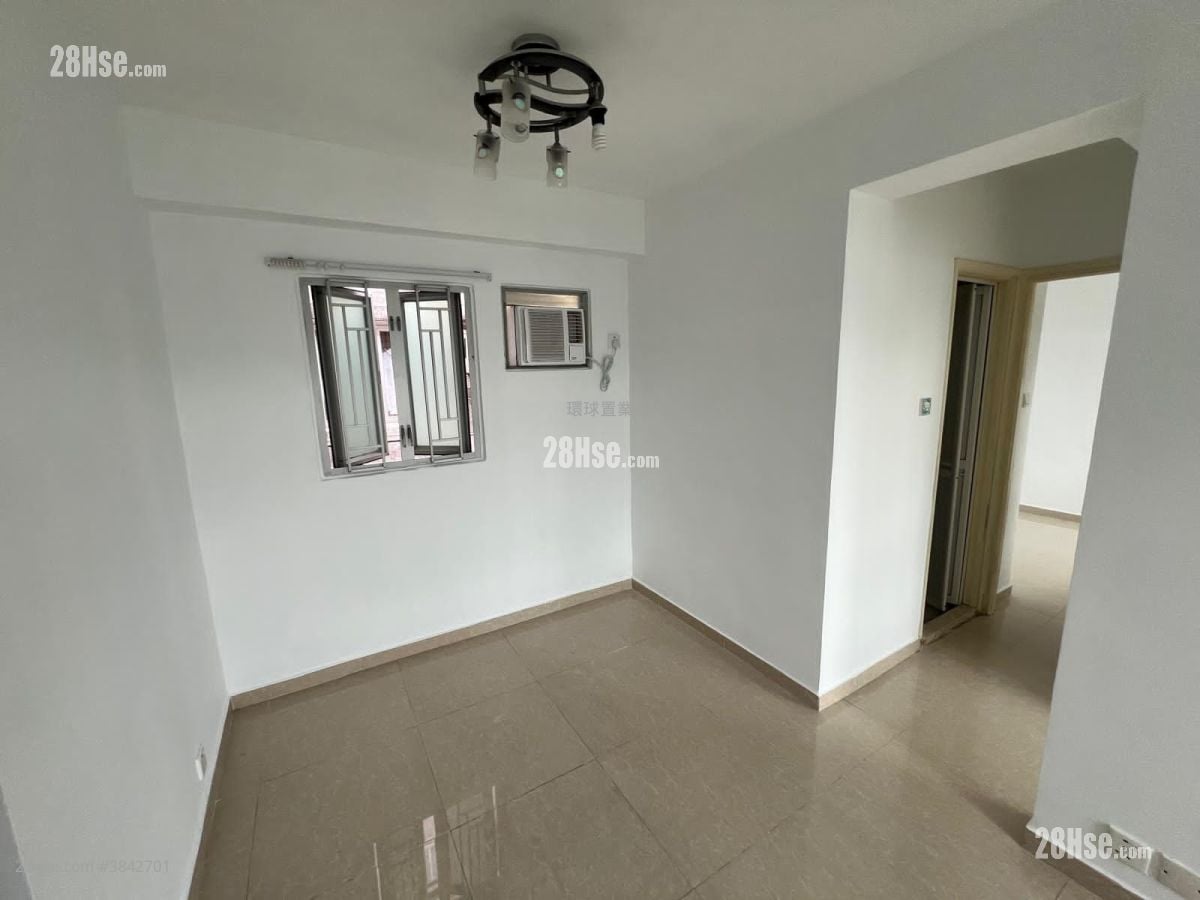Sheungshui Town Center Rental 2 Bedrooms 376 ft²