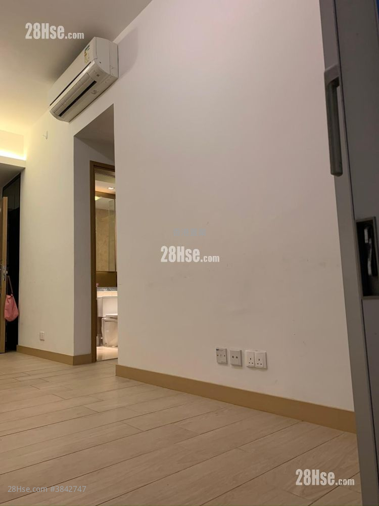 Century Link Sell 2 Bedrooms 453 ft²