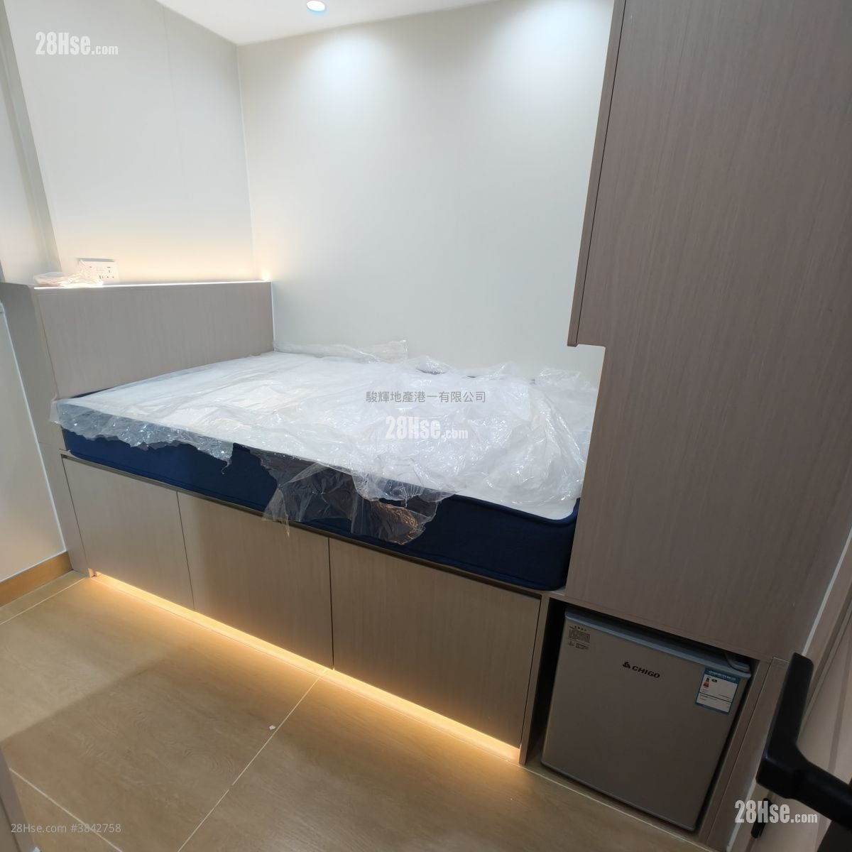 Man Yiu Building Rental Studio , 1 Bathroom 565 ft²