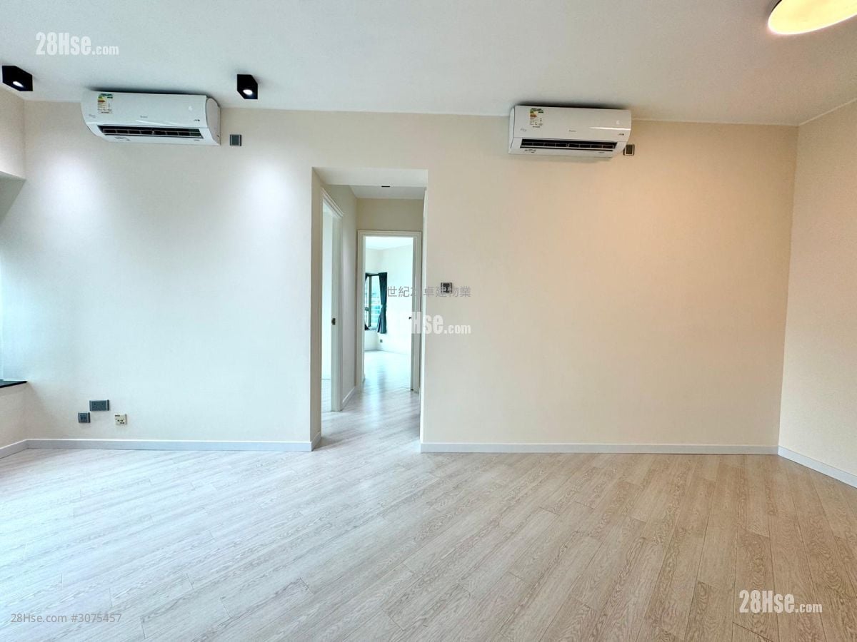 Sorrento Sell 2 Bedrooms , 2 Bathrooms 633 ft²