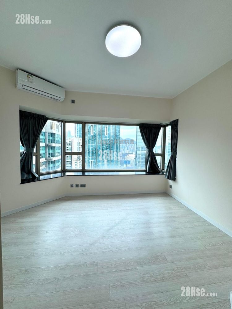 Sorrento Sell 2 Bedrooms , 2 Bathrooms 633 ft²
