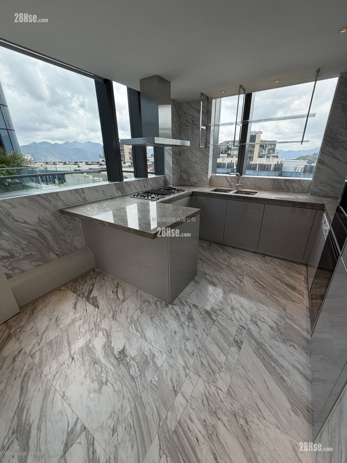 La Vetta Sell 4 Bedrooms 2,172 ft²