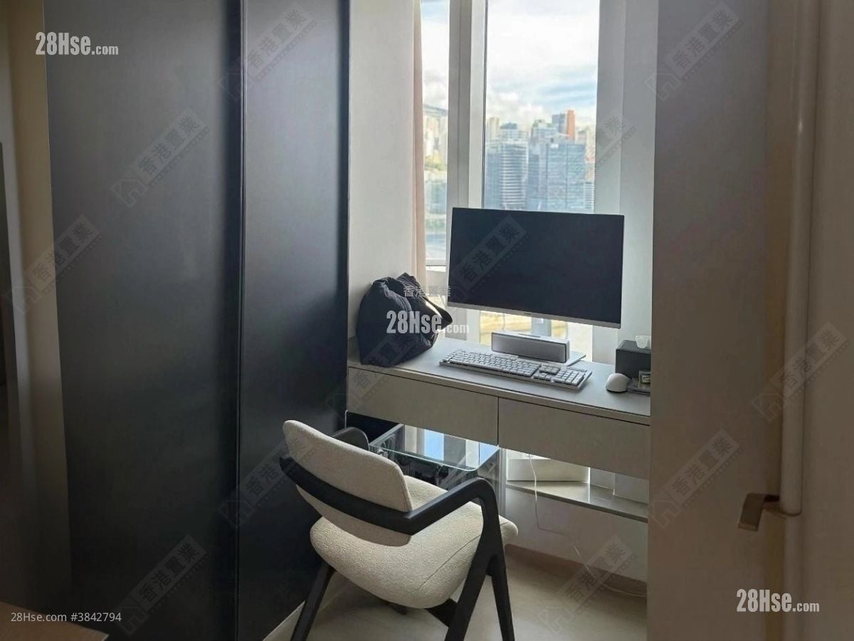 Miami Quay Sell 3 Bedrooms 661 ft²
