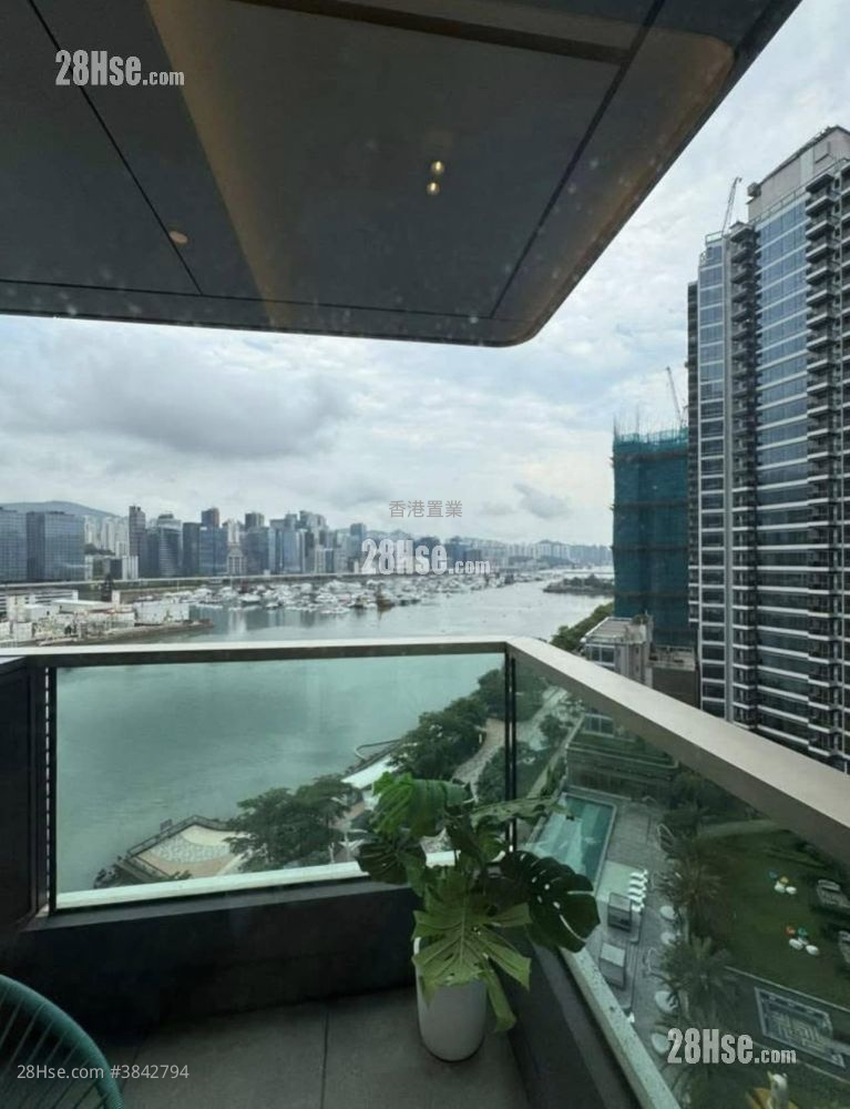 Miami Quay Sell 3 Bedrooms 661 ft²