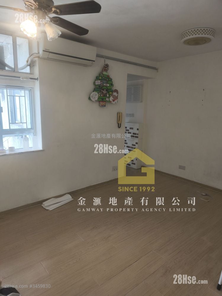 Tsui Chuk Garden Sell 2 Bedrooms , 1 Bathroom 484 ft²
