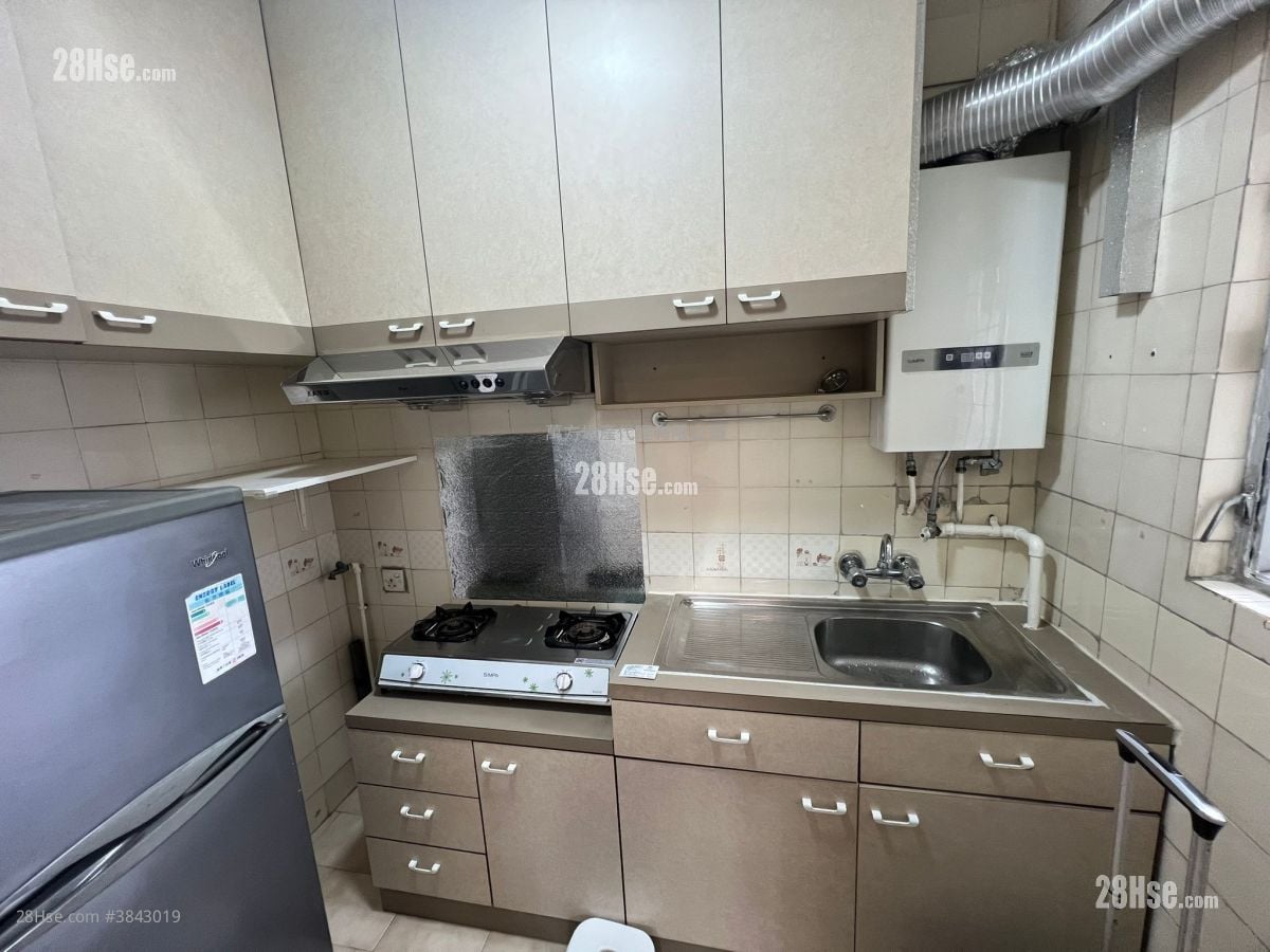 City One Shatin Sell 3 Bedrooms , 1 Bathroom 451 ft²