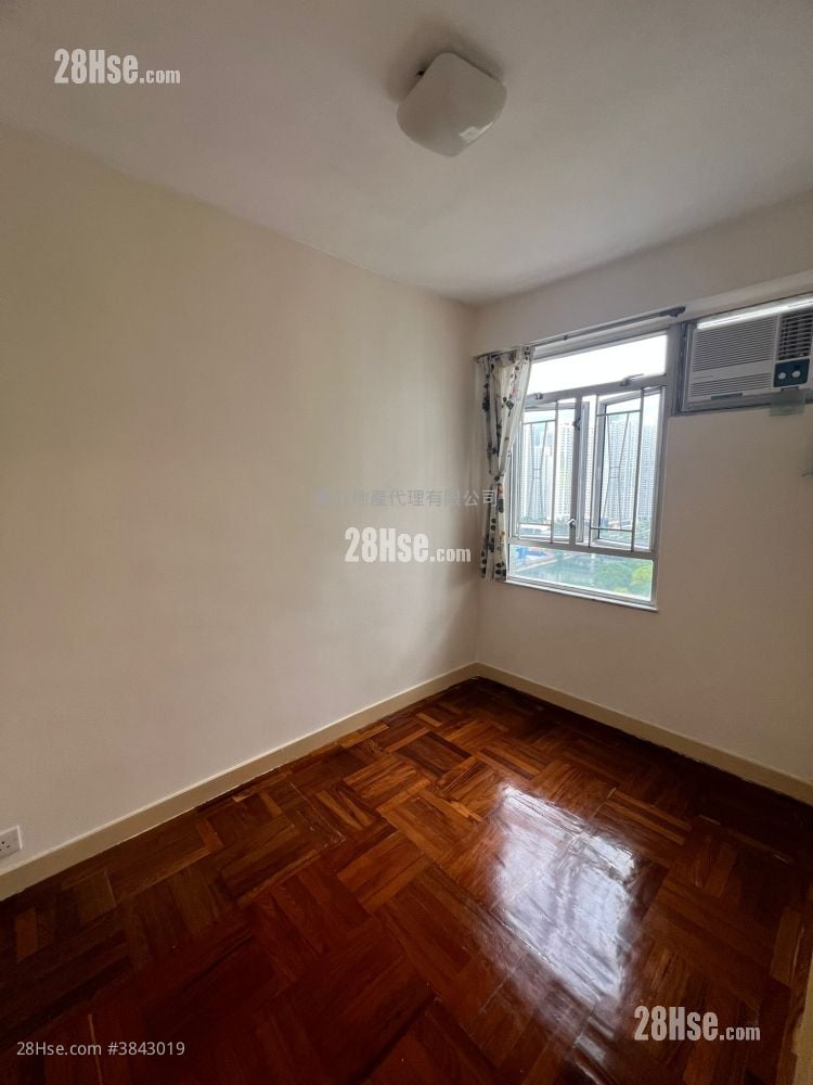 City One Shatin Sell 3 Bedrooms , 1 Bathroom 451 ft²