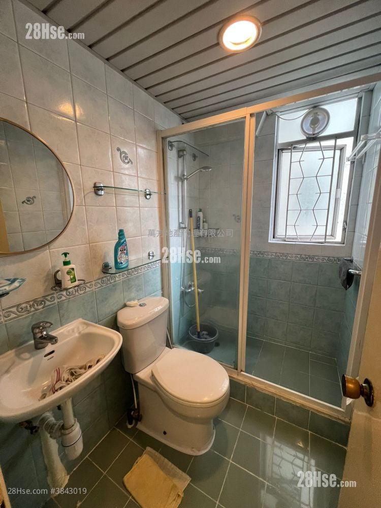 City One Shatin Sell 3 Bedrooms , 1 Bathroom 451 ft²