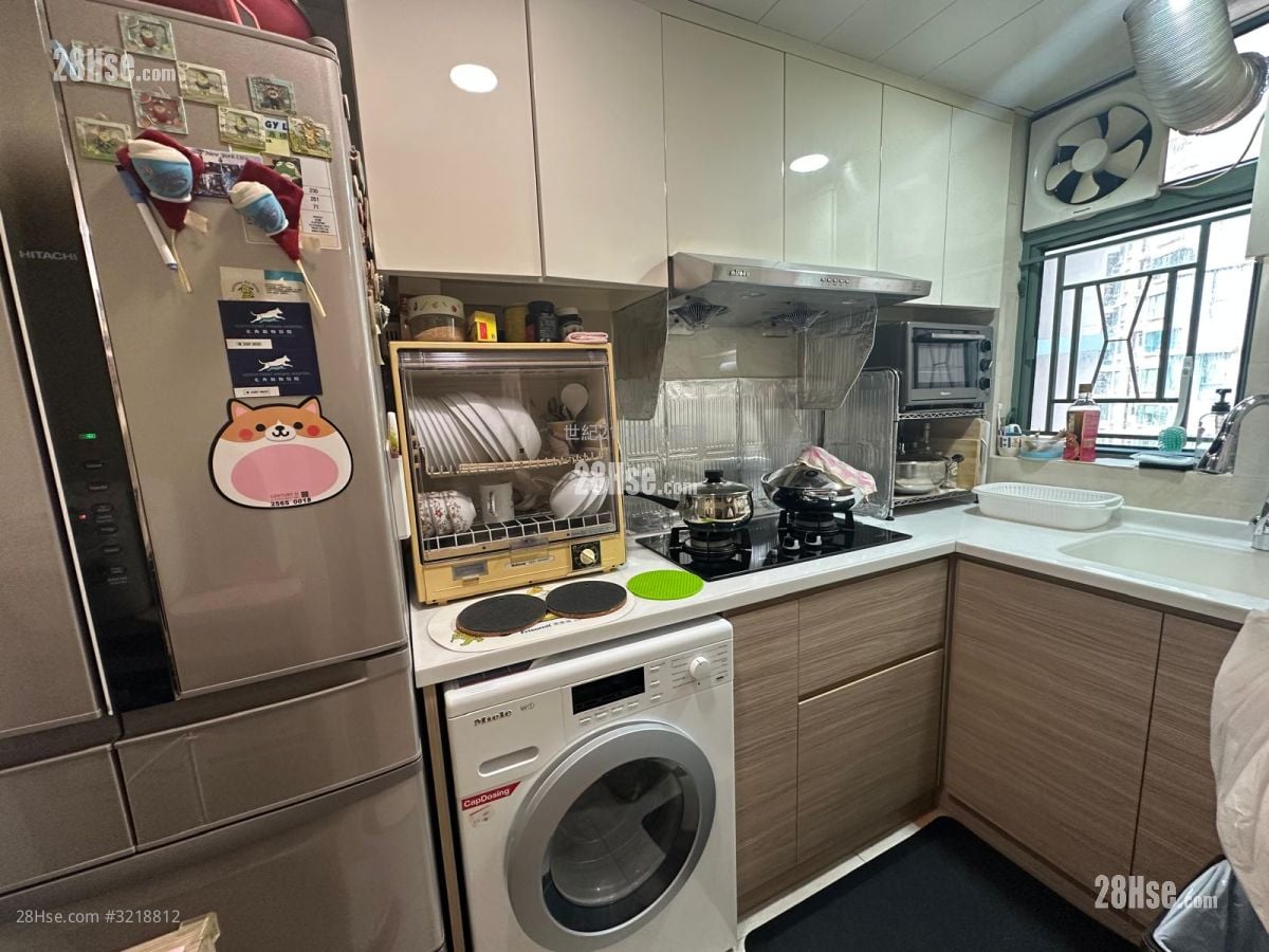 Island Resort Sell 3 Bedrooms , 2 Bathrooms 565 ft²