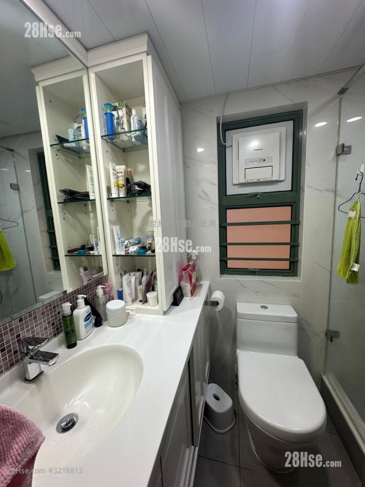 Island Resort Sell 3 Bedrooms , 2 Bathrooms 565 ft²