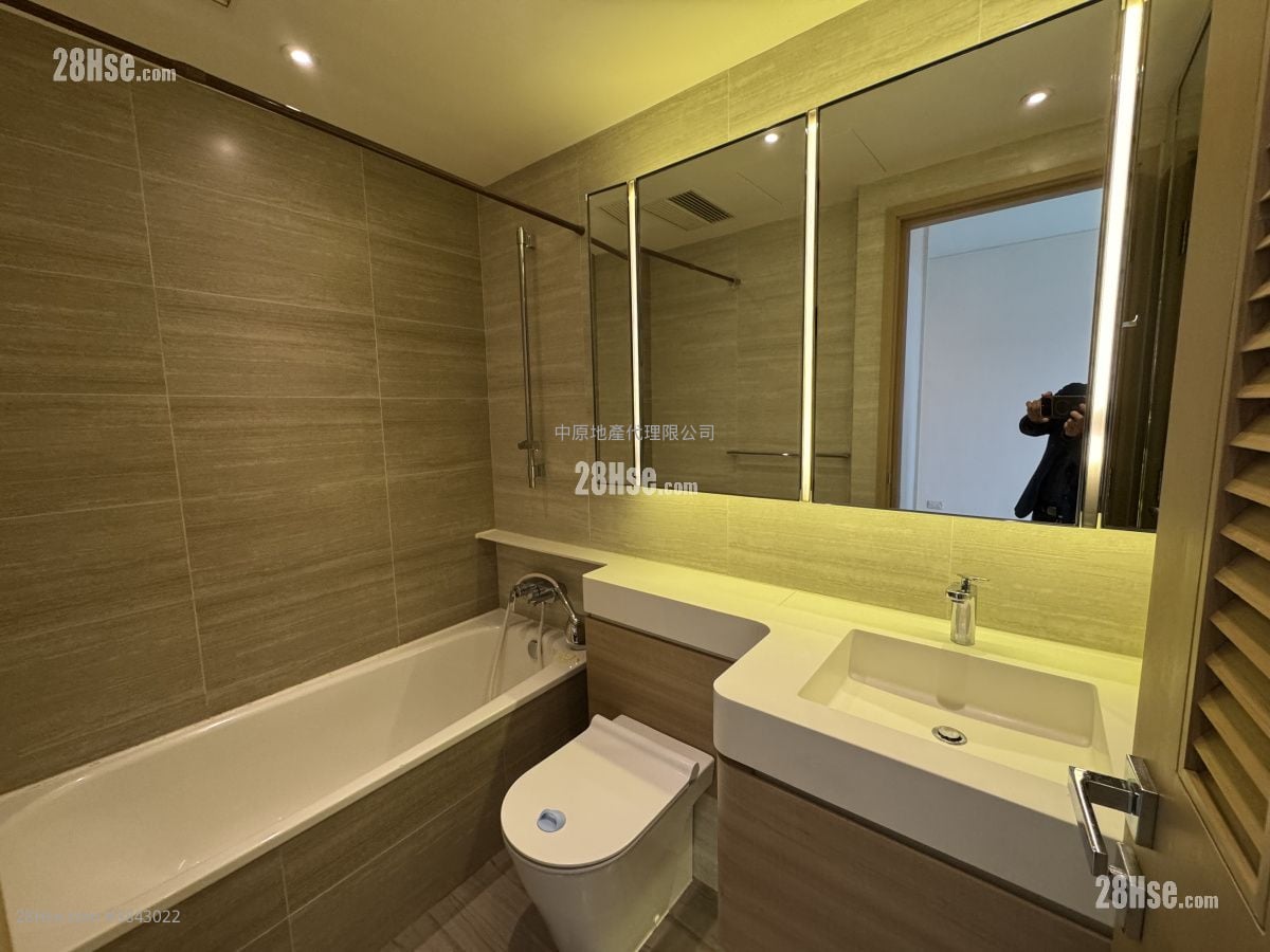 Dragons Range Sell 1 Bedroom 466 ft²