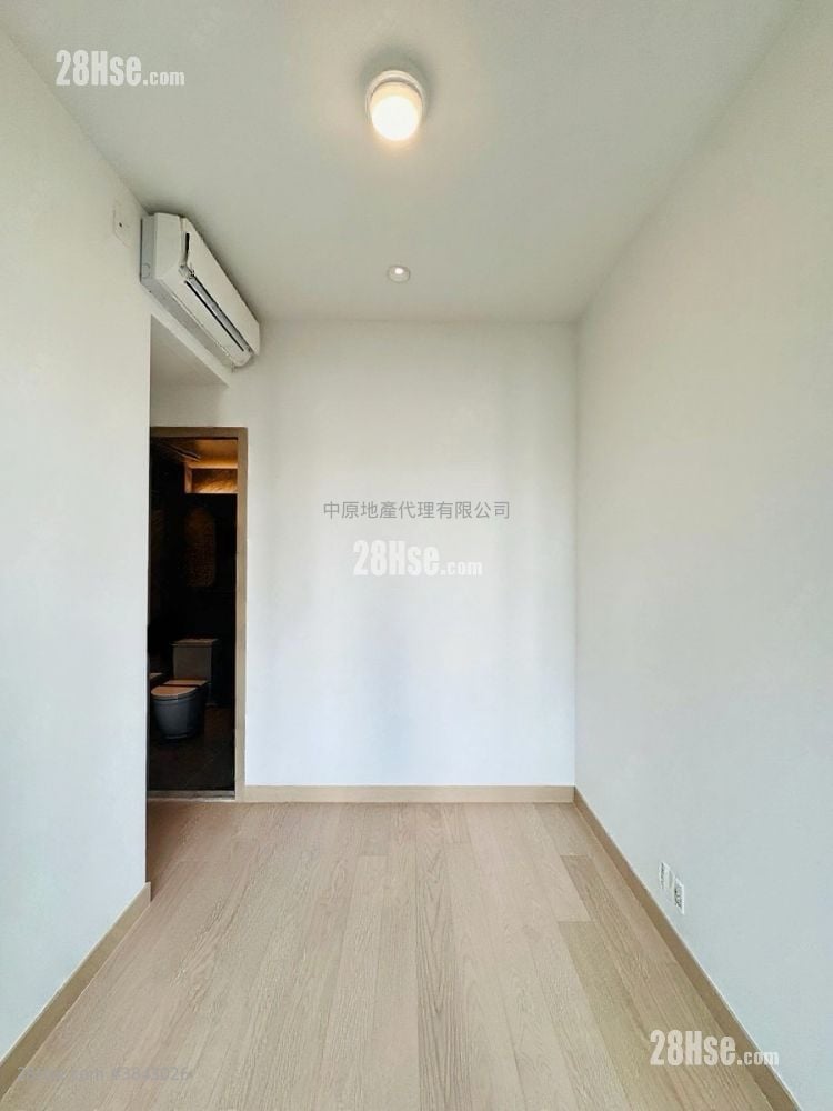 Seasons Place 售盤 2 房 447 平方呎