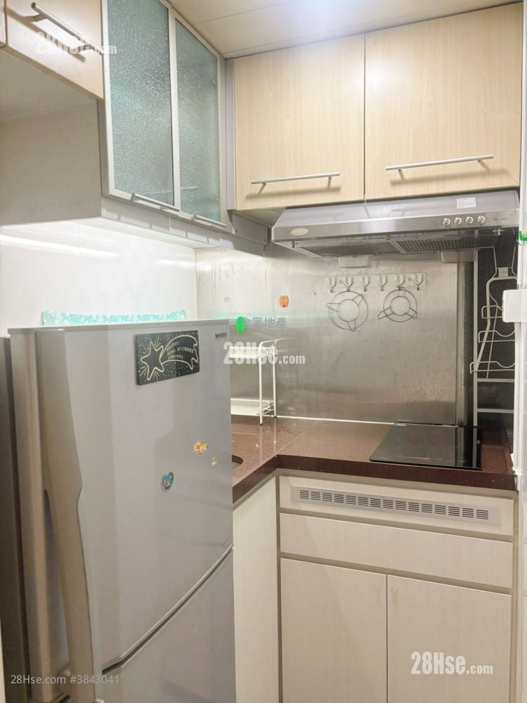 Tai Wo Centre Rental 294 ft²