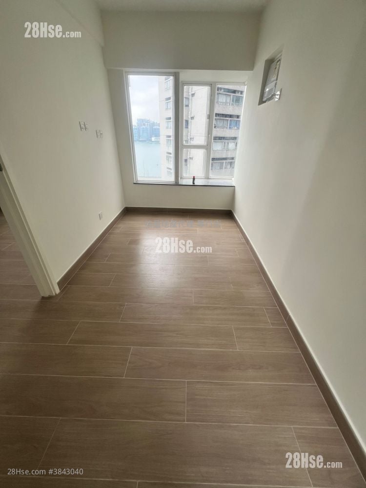 The Harbourside Rental 1 Bedroom , 1 Bathroom 326 ft²