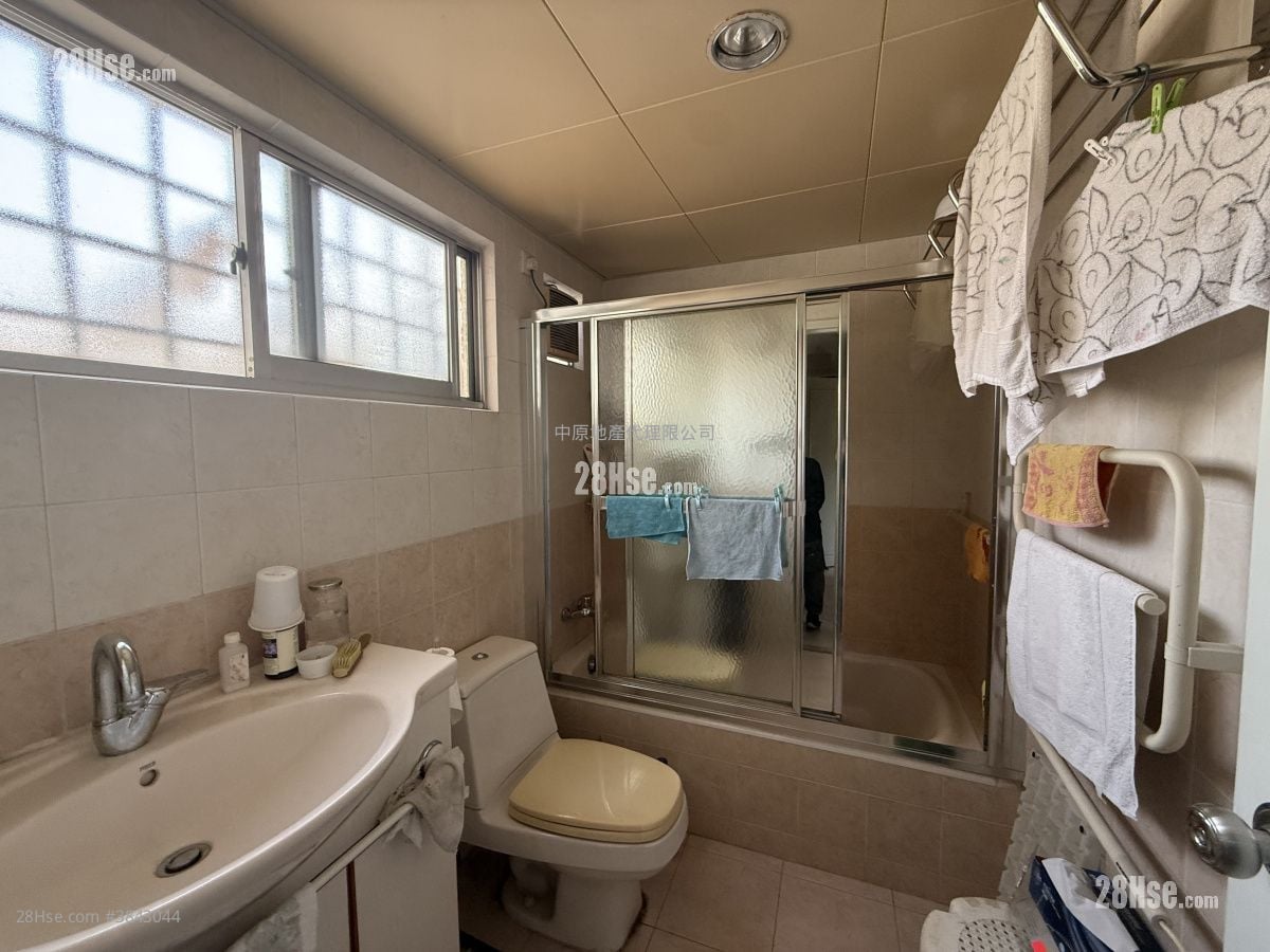 錦繡花園 售盤 3 房 891 平方呎
