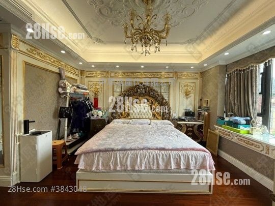 Double Haven Sell 4 Bedrooms , 4 Bathrooms 2,250 ft²