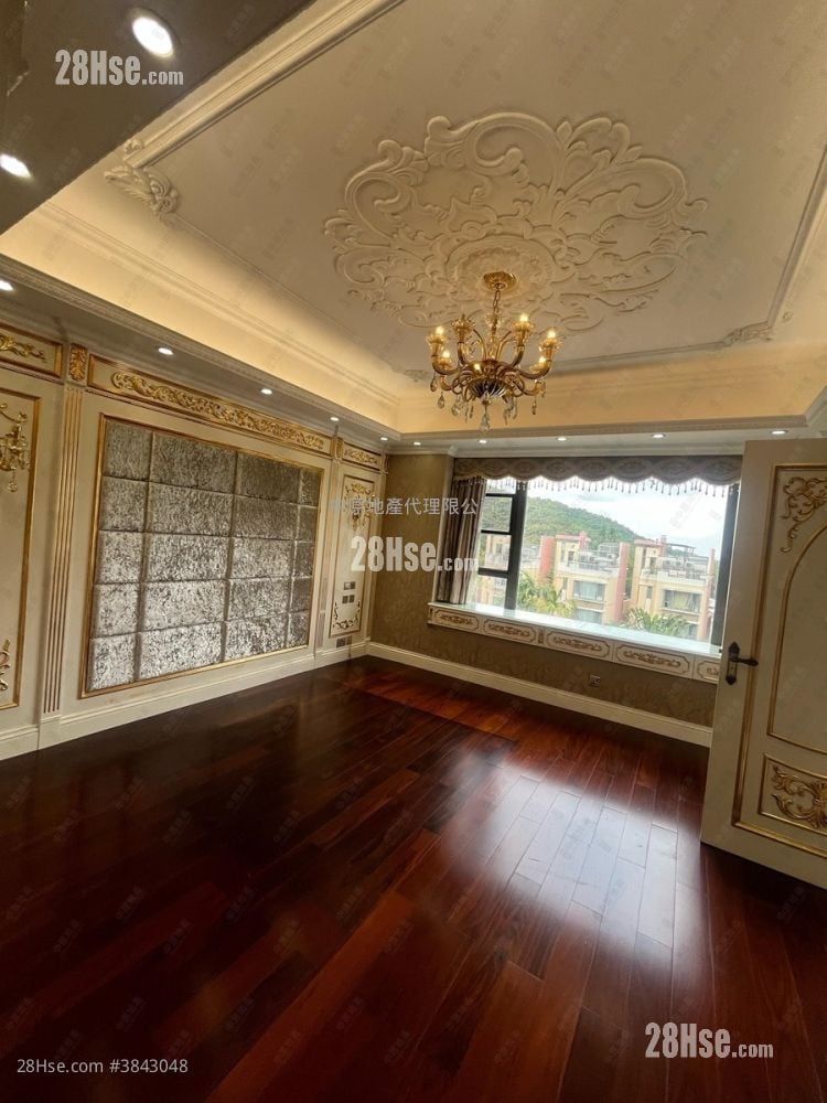 Double Haven Sell 4 Bedrooms , 4 Bathrooms 2,250 ft²