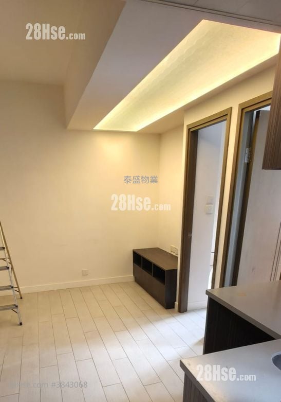 新利大厦 租盘 2 房 , 1 浴室 280 平方尺