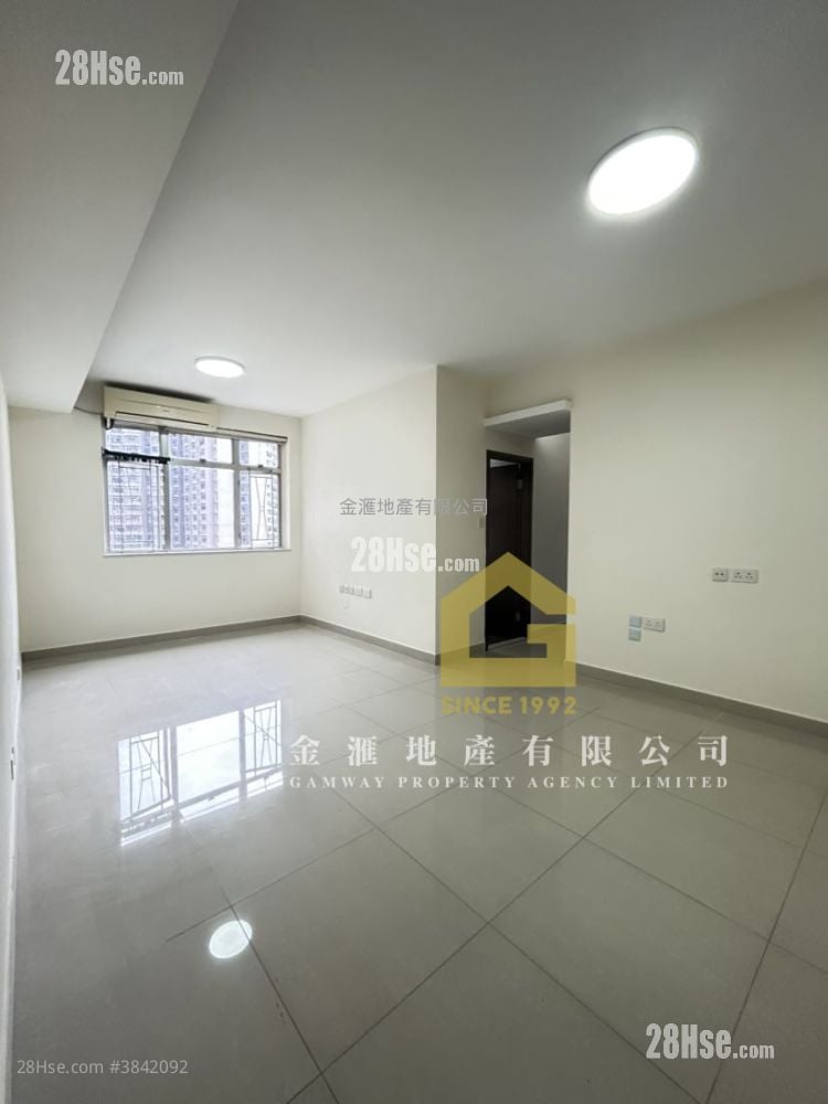 Silver Garden Sell 3 Bedrooms , 2 Bathrooms 682 ft²