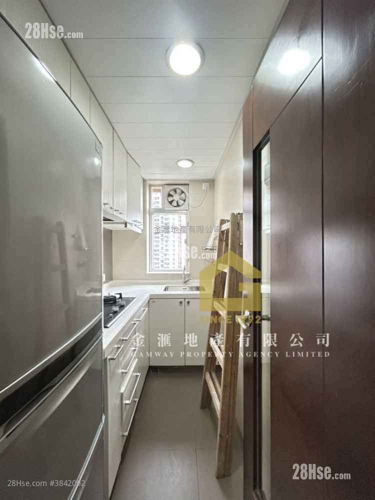 Silver Garden Sell 3 Bedrooms , 2 Bathrooms 682 ft²