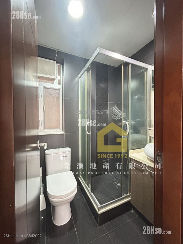 Silver Garden Sell 3 Bedrooms , 2 Bathrooms 682 ft²