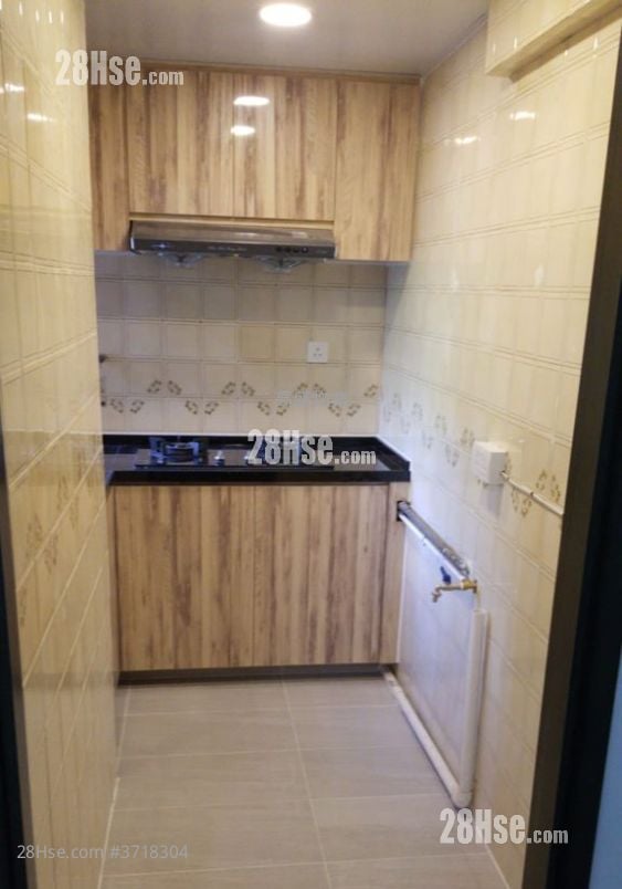 Tsuen Wan Centre Rental 2 Bedrooms 324 ft²