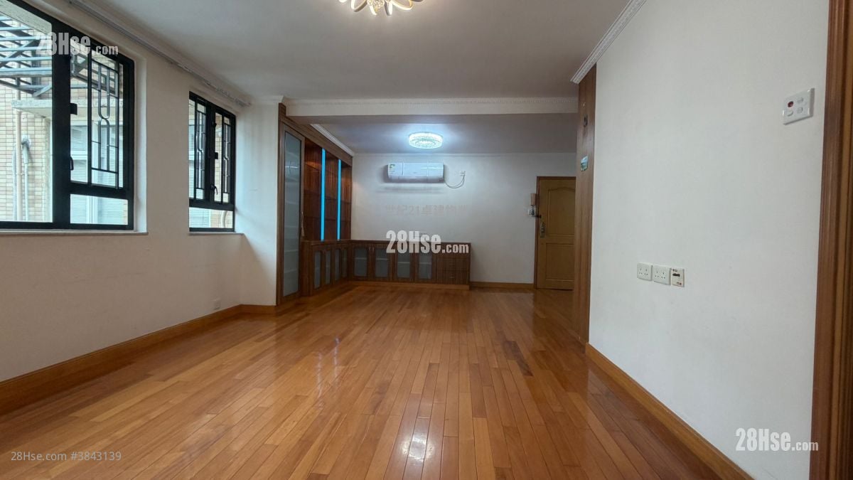 Fortune Terrace Sell 2 Bedrooms , 1 Bathroom 606 ft²