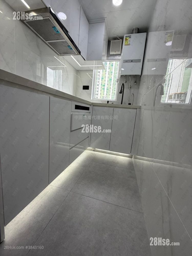 Allway Gardens Sell 2 Bedrooms , 1 Bathroom 550 ft²