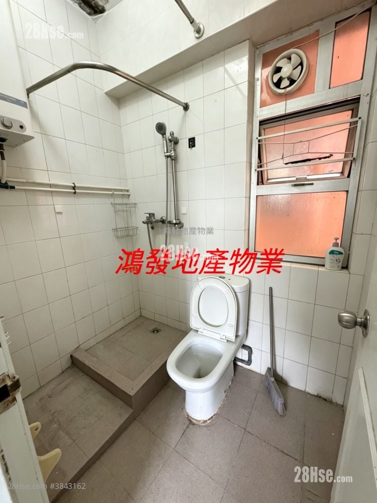 万邦大厦 租盘 2 房 , 1 浴室 300 平方尺