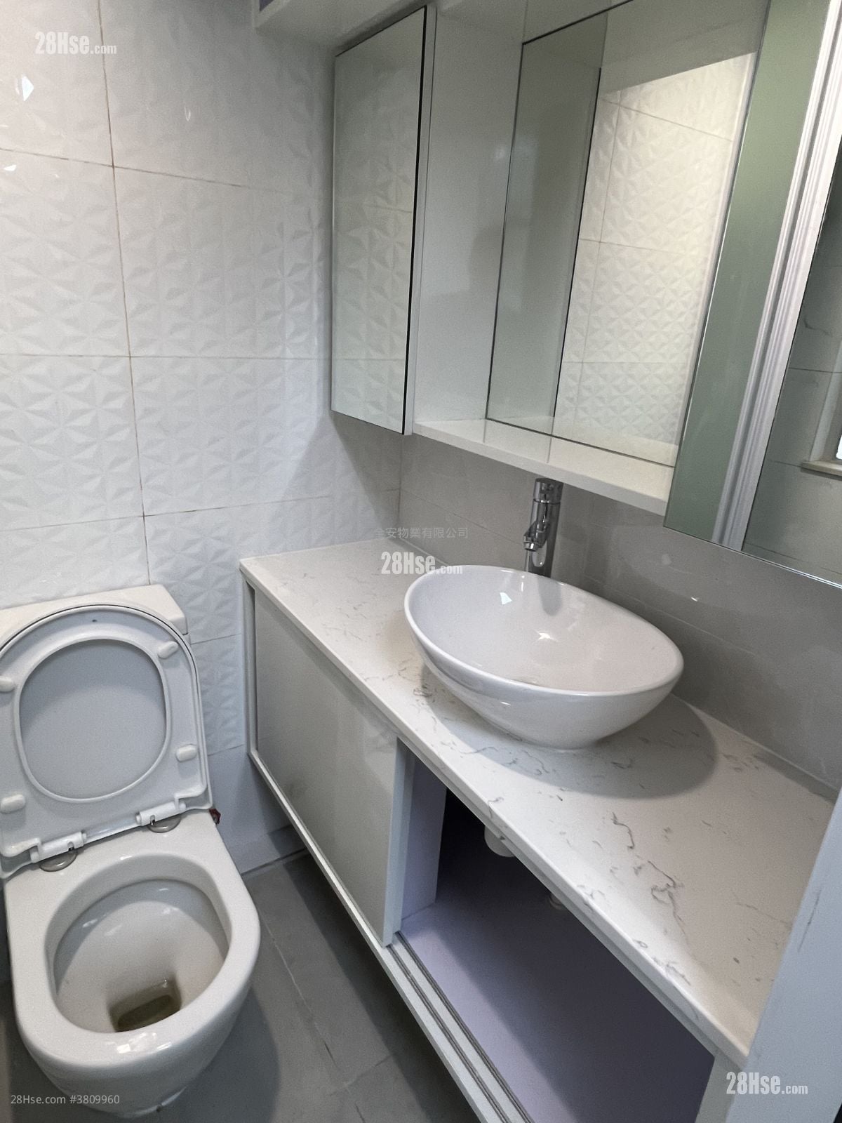 Apartment Rental Studio , 1 Bathroom 193 ft²