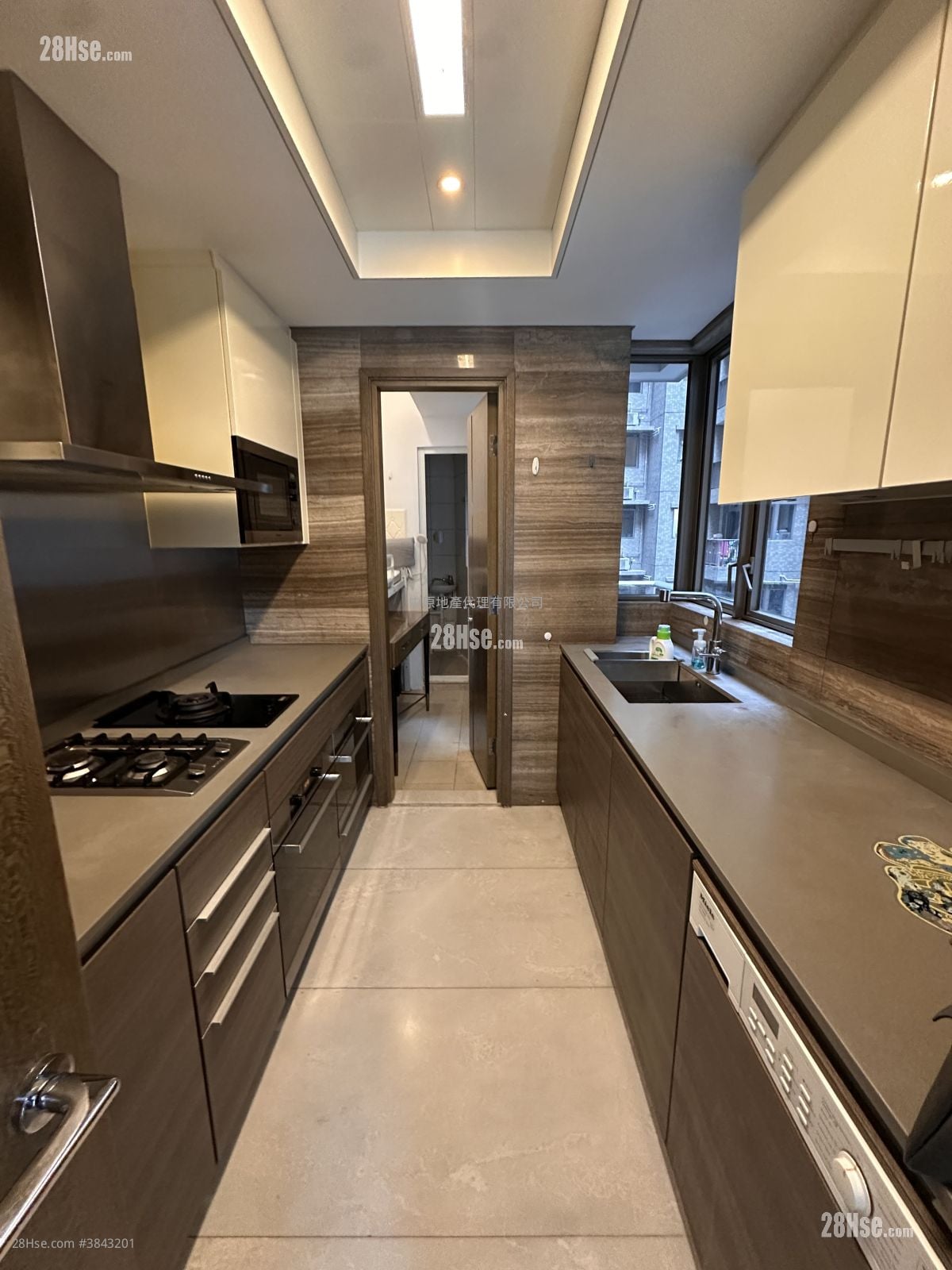 The Austin Sell 3 Bedrooms , 3 Bathrooms 1,002 ft²