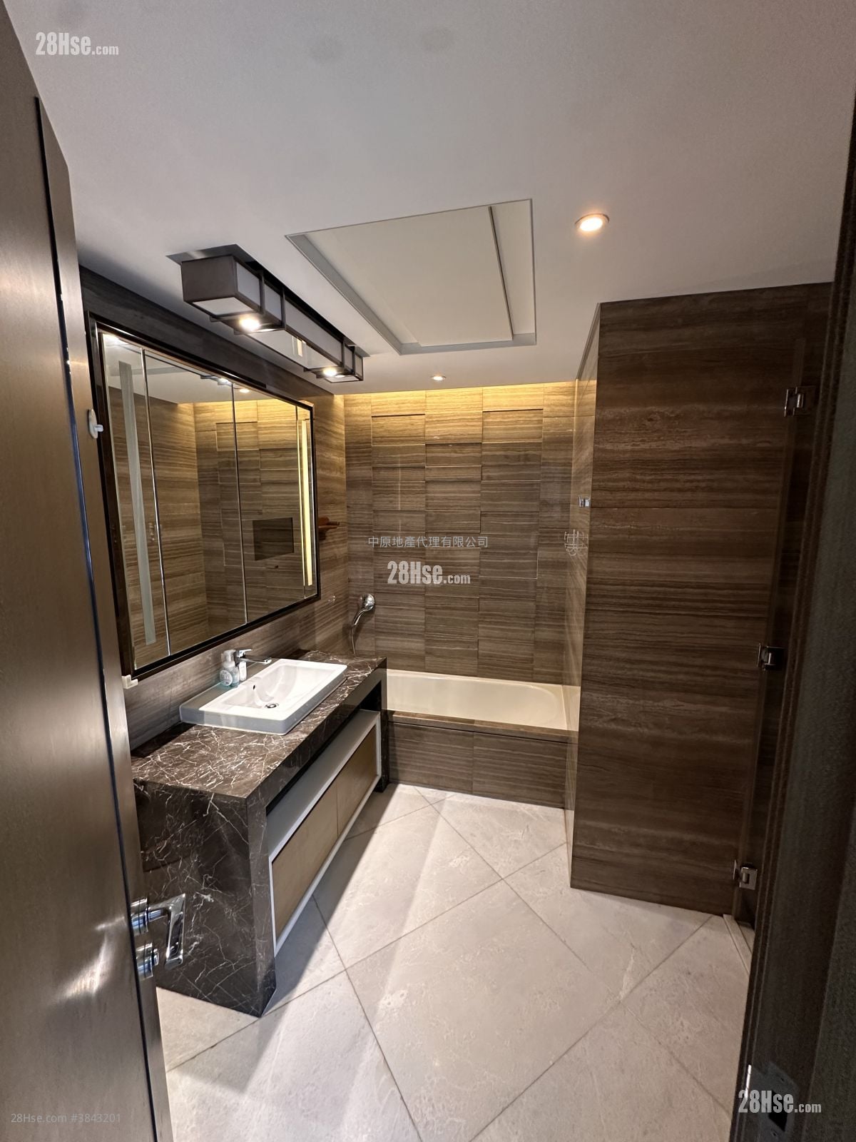 The Austin Sell 3 Bedrooms , 3 Bathrooms 1,002 ft²