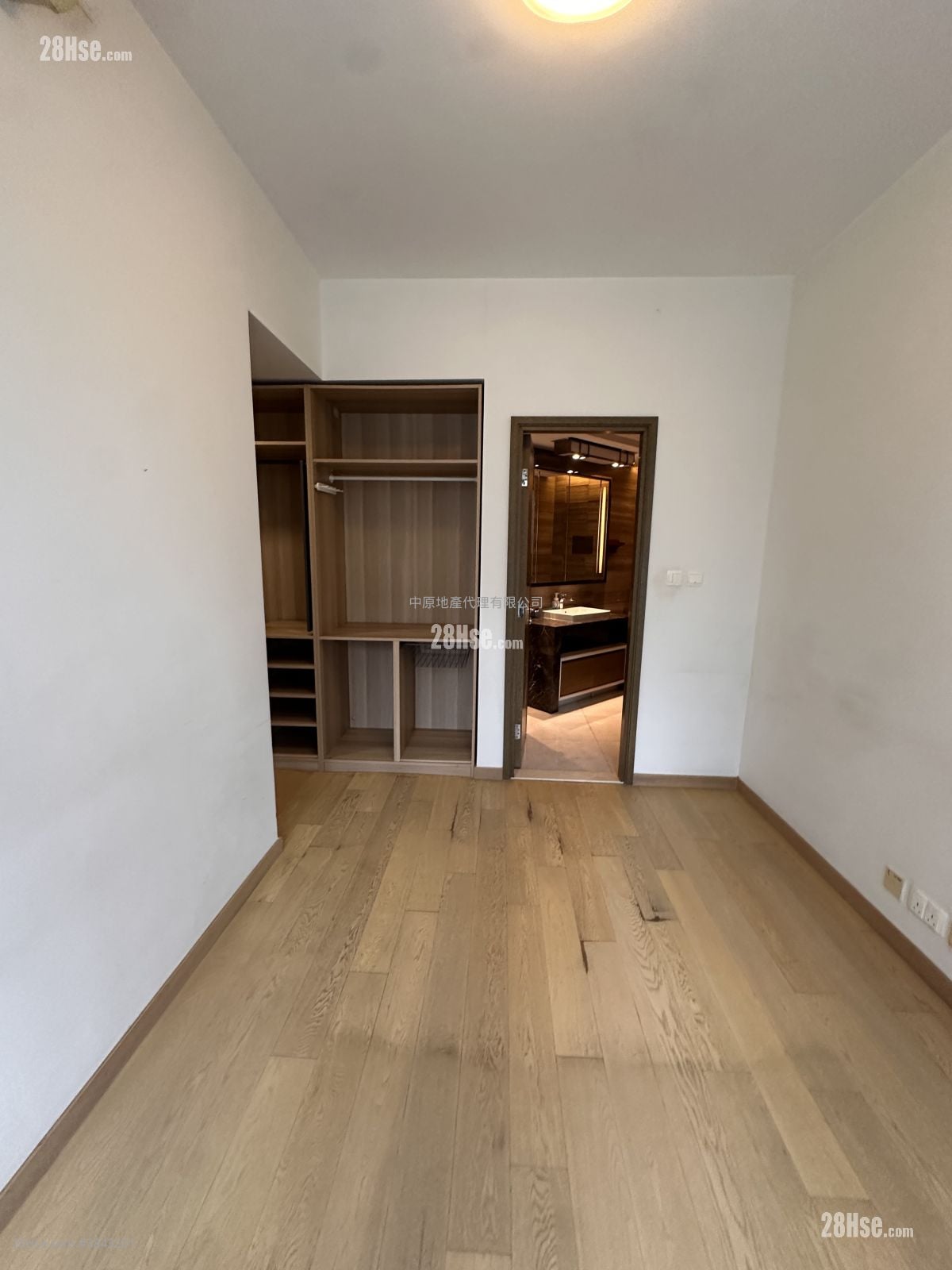 The Austin Sell 3 Bedrooms , 3 Bathrooms 1,002 ft²