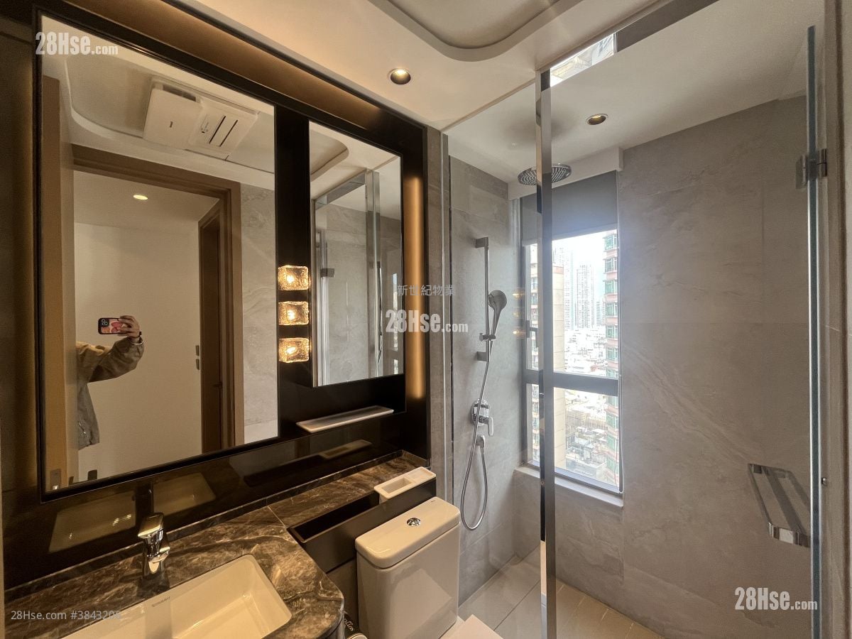 Sutton Sell 1 Bedroom , 1 Bathroom 379 ft²