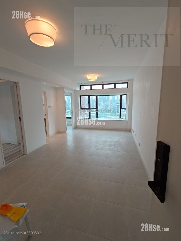 Fortuna Court Rental 2 Bedrooms , 1 Bathroom 468 ft²