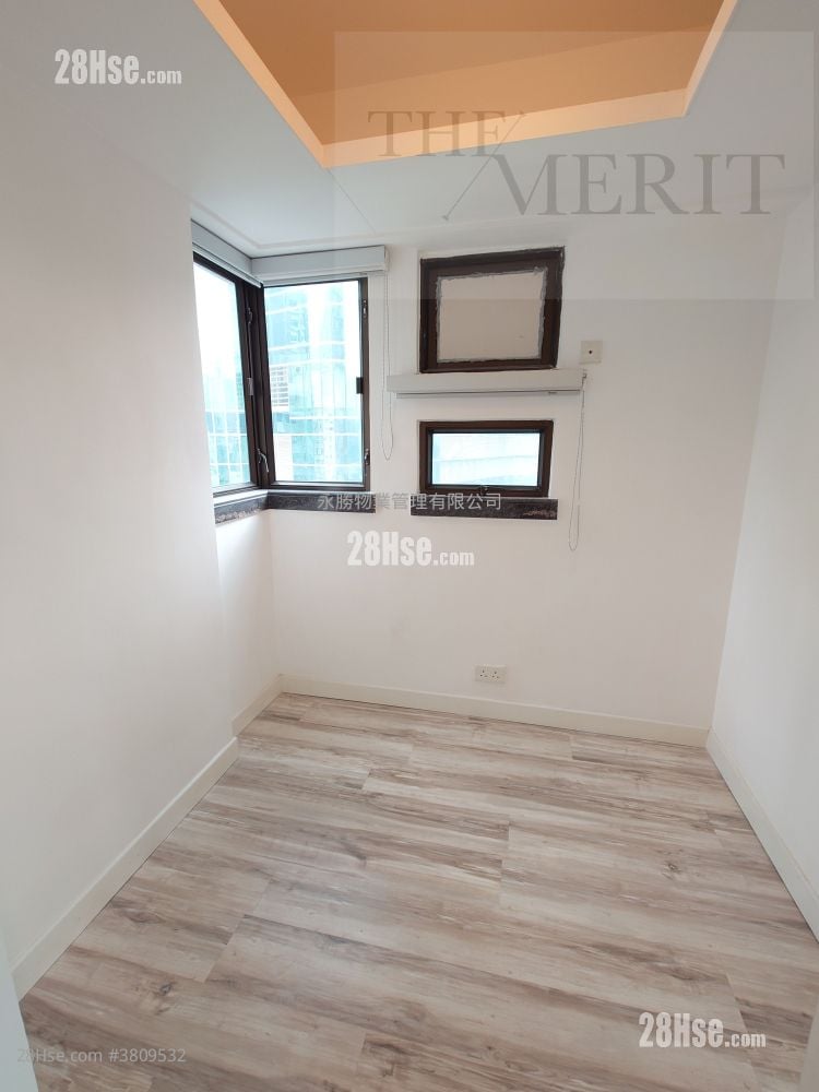 Fortuna Court Rental 2 Bedrooms , 1 Bathroom 468 ft²
