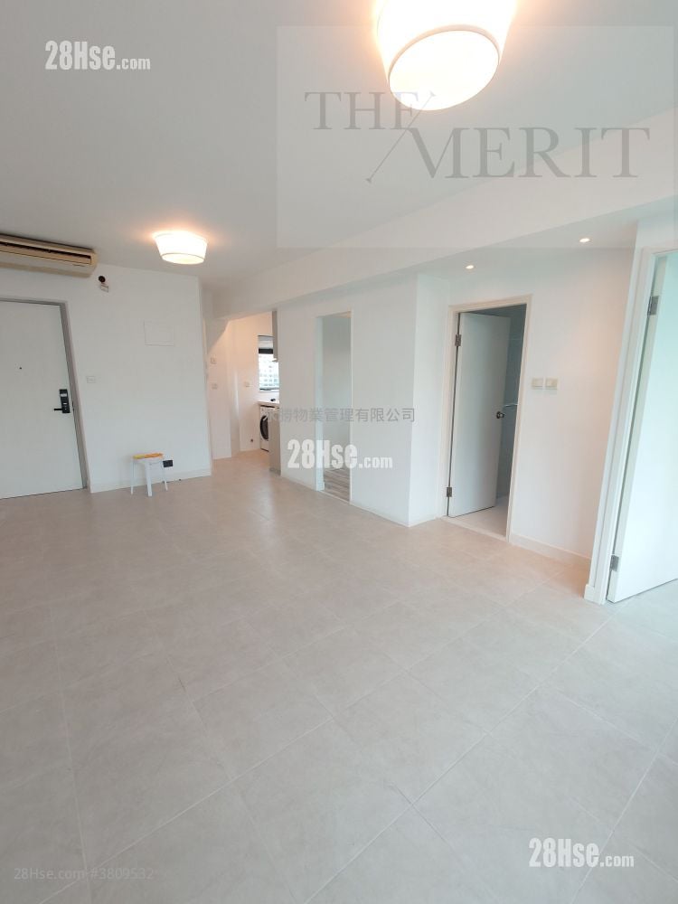 Fortuna Court Rental 2 Bedrooms , 1 Bathroom 468 ft²
