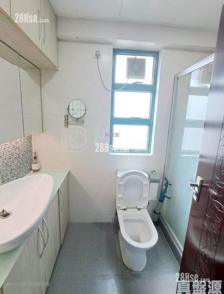 Grand Del Sol Sell 3 Bedrooms , 2 Bathrooms 739 ft²