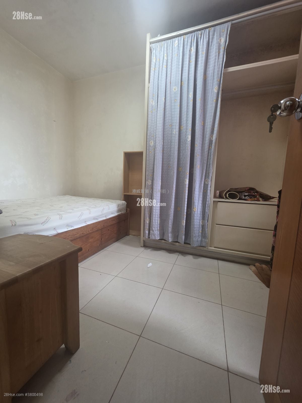Lai Yan Court Sell 2 Bedrooms 535 ft²