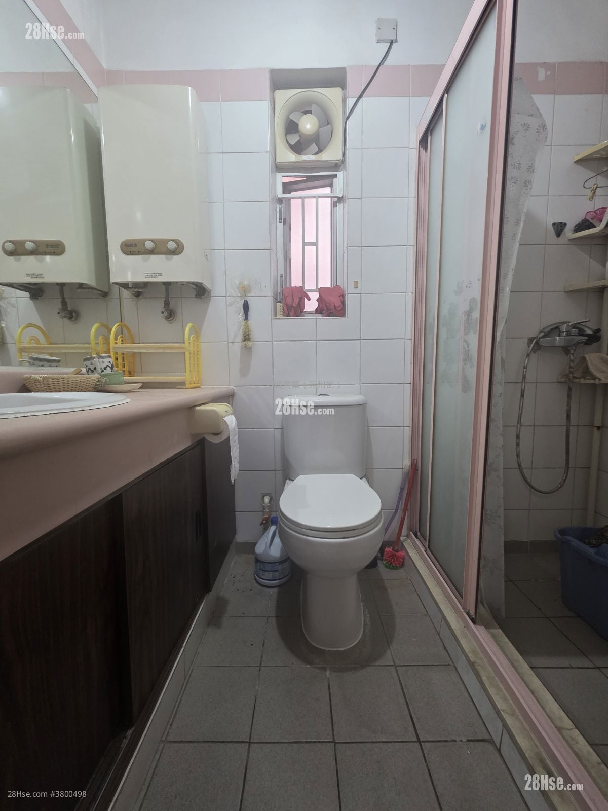 Lai Yan Court Sell 2 Bedrooms 535 ft²