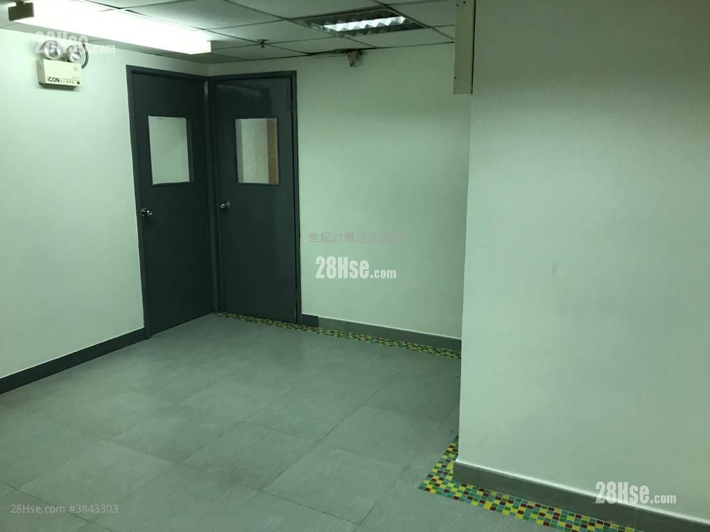 啟正中心 售盤 2 房 , 1 廁所 555 平方呎
