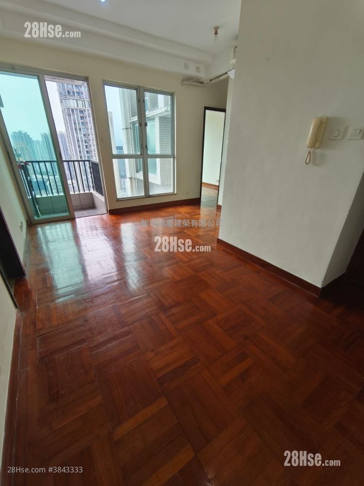 Flourish Mansion Rental 3 Bedrooms , 1 Bathroom 584 ft²